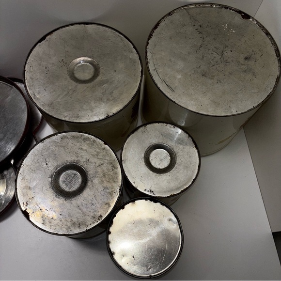 General Steel Wares GSW 1952 set of nesting canisters with roses design - Picture 4 of 10